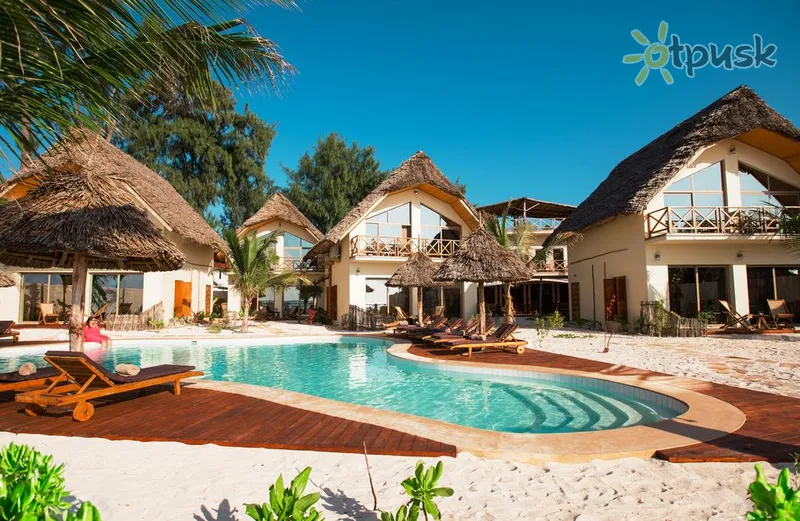 Фото отеля Clove Island Villas & Spa 4* Макундучи Танзания экстерьер и бассейны