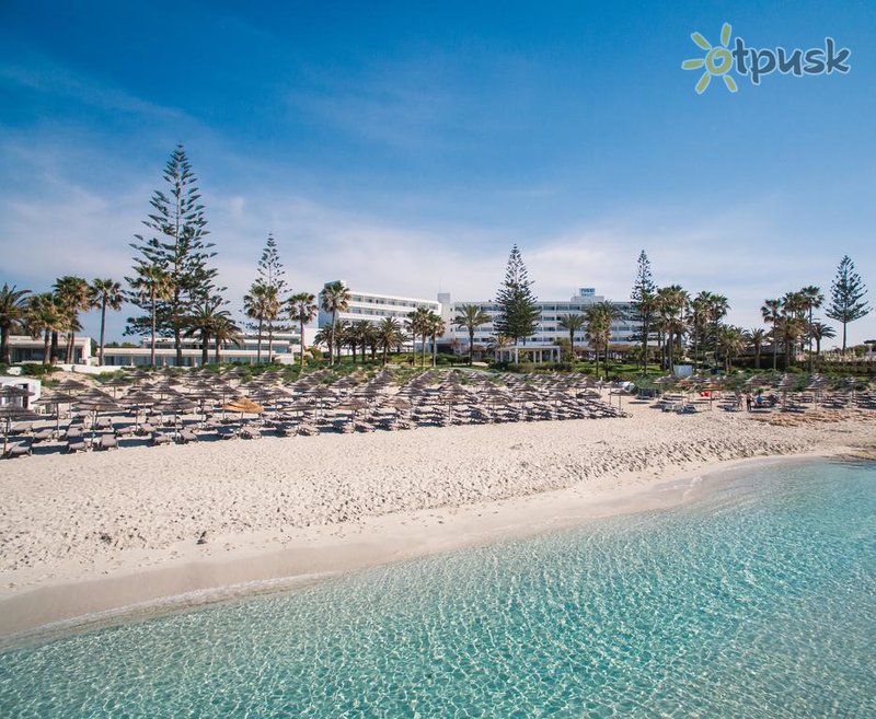 Фото отеля Nissi Beach Resort 4* Айя Напа Кипр пляж