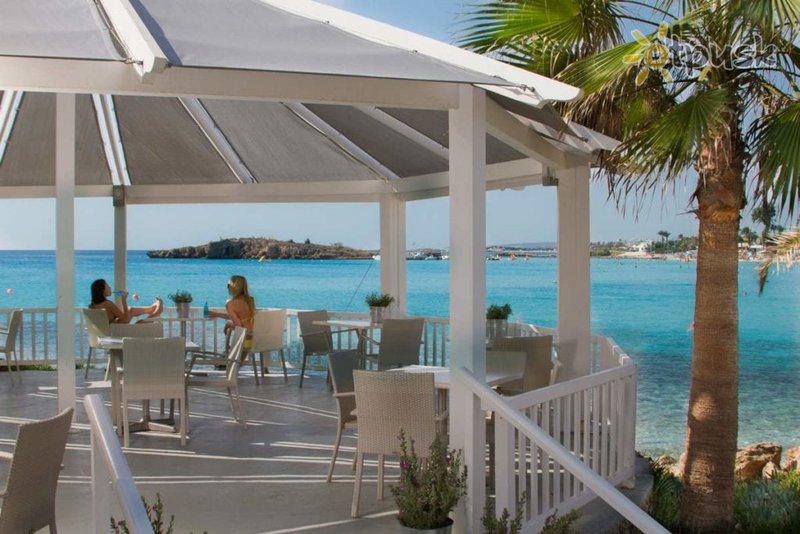 Фото отеля Nissi Beach Resort 4* Айя Напа Кипр бары и рестораны
