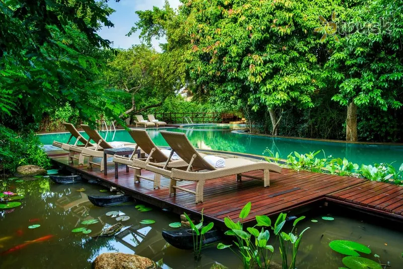 Фото отеля Jungle Beach Resort 5* Тринкомали Шри-Ланка экстерьер и бассейны
