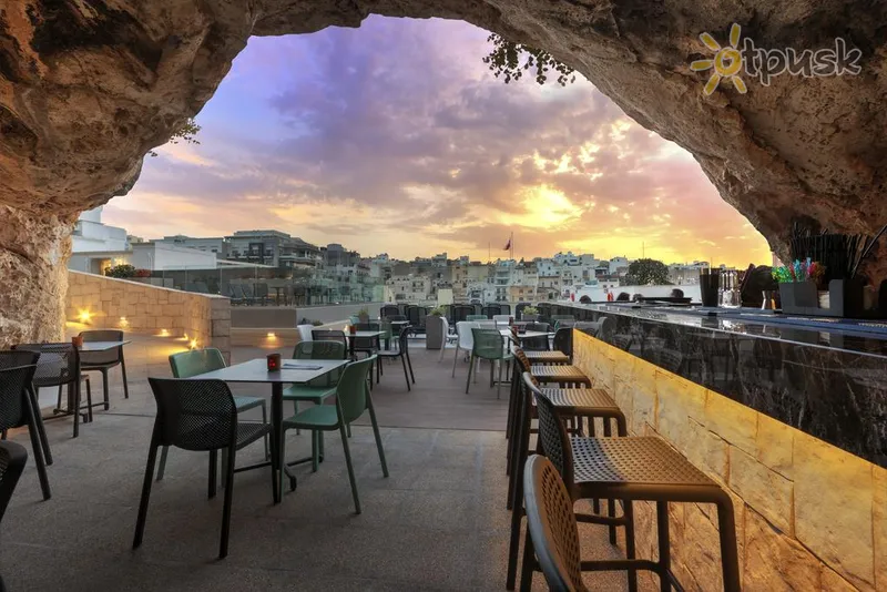 Фото отеля Pergola Hotel & Spa 4* Меллиеха Мальта бары и рестораны