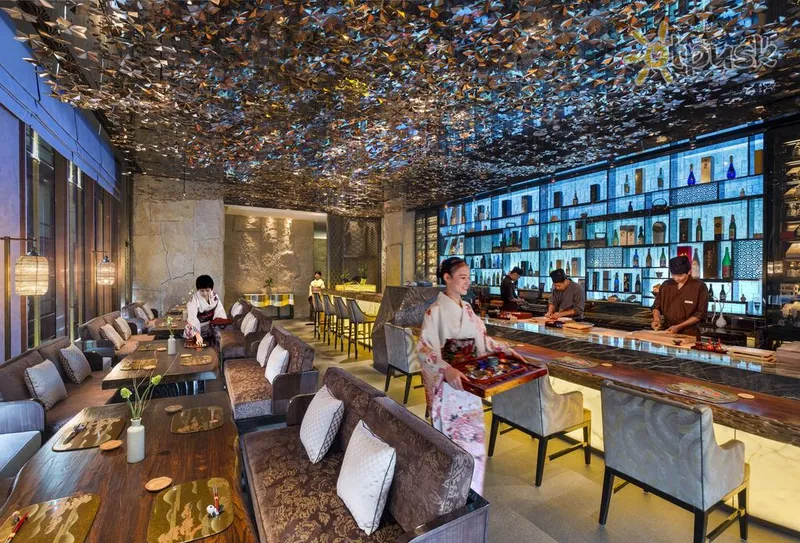 Фото отеля Wanda Reign on the Bund 5* Шанхай Китай бары и рестораны
