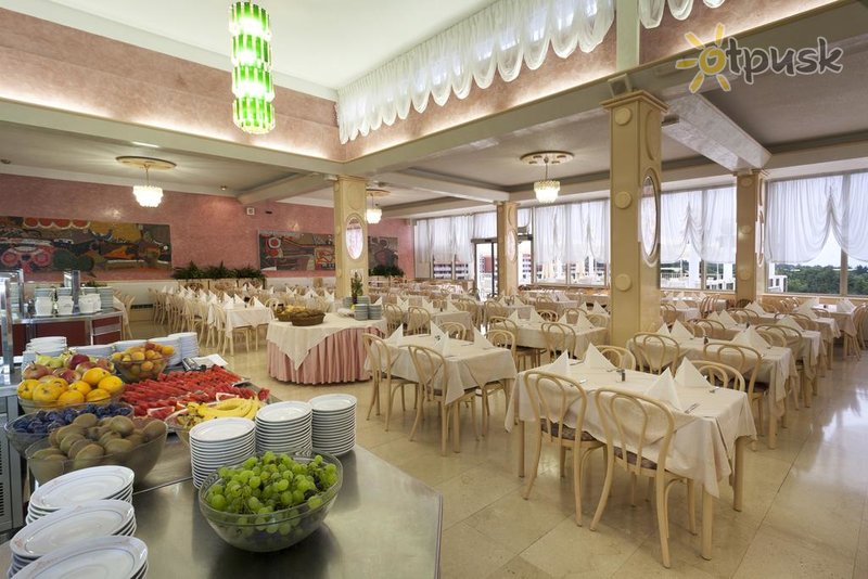 Фото отеля Laguna Istra Hotel 3* Пореч Хорватия бары и рестораны