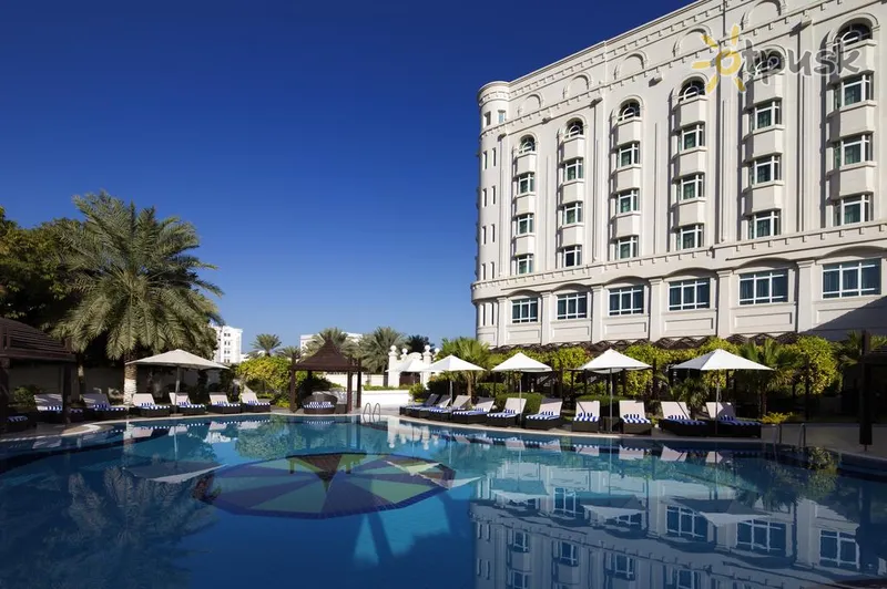 Фото отеля Radisson Blu Hotel Muscat 4* Muskatas Omanas išorė ir baseinai