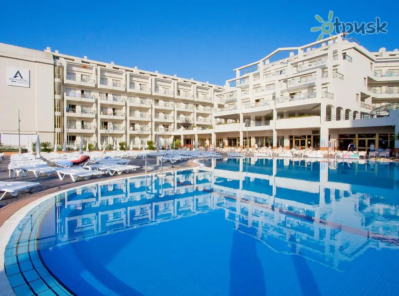Фото отеля Aqua Hotel Aquamarina & Spa 4* Kosta del Maresmė Ispanija išorė ir baseinai
