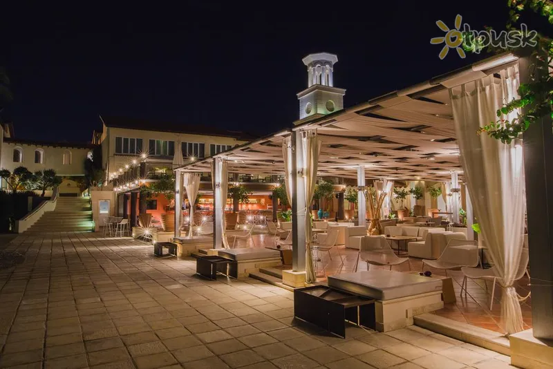 Фото отеля Napa Plaza 4* Айя Напа Кипр бары и рестораны