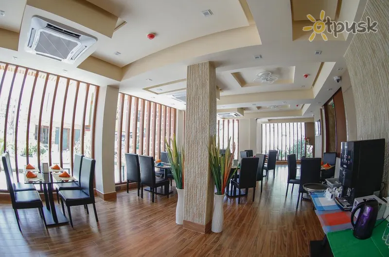 Фото отеля Three Inn 4* Північний Мале Атол Мальдіви бари та ресторани