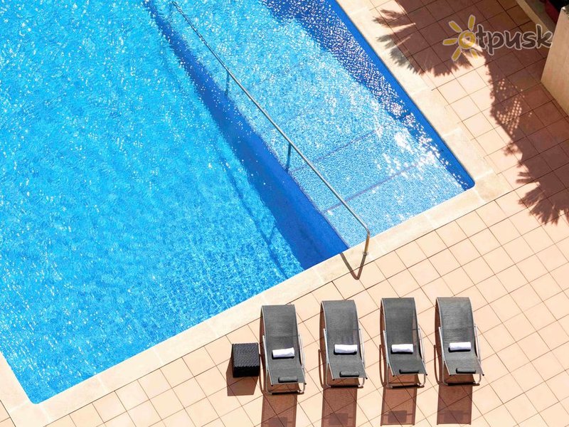 Фото отеля Novotel Barcelona Sant Joan Despi 4* Барселона Испания экстерьер и бассейны