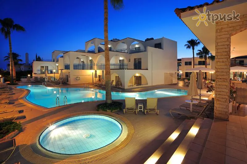 Фото отеля Petrosana Hotel Apartments 3* Айя Напа Кипр экстерьер и бассейны