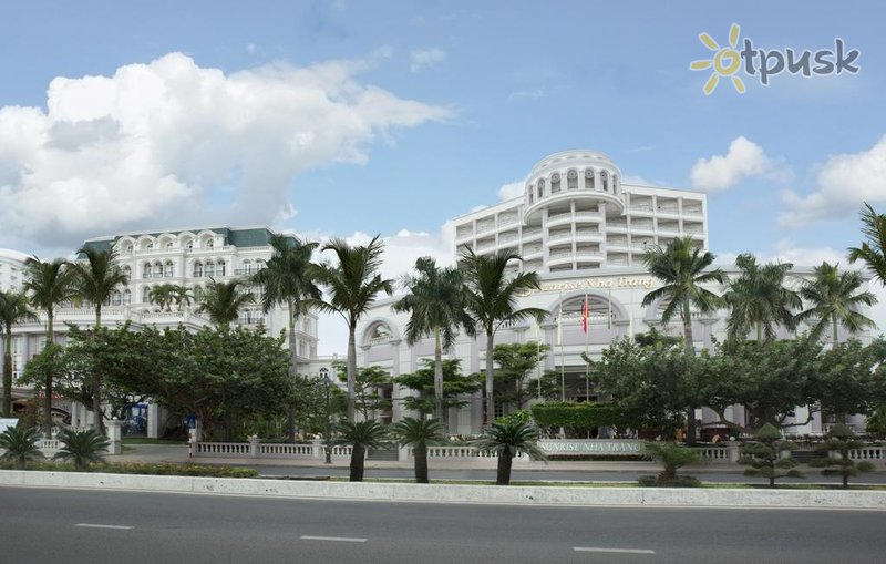 Фото отеля Sunrise Beach 5* Нячанг Вьетнам экстерьер и бассейны