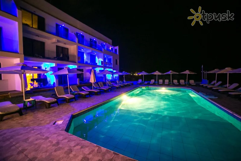 Фото отеля Maricas Boutique Hotel 3* Patoss Kipra ārpuse un baseini
