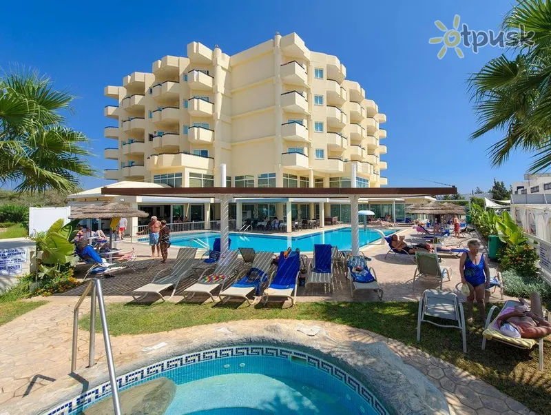 Фото отеля Tasia Maris Sands Beach Hotel 3* Айя Напа Кипр экстерьер и бассейны