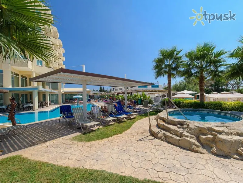Фото отеля Tasia Maris Sands Beach Hotel 3* Айя Напа Кіпр екстер'єр та басейни