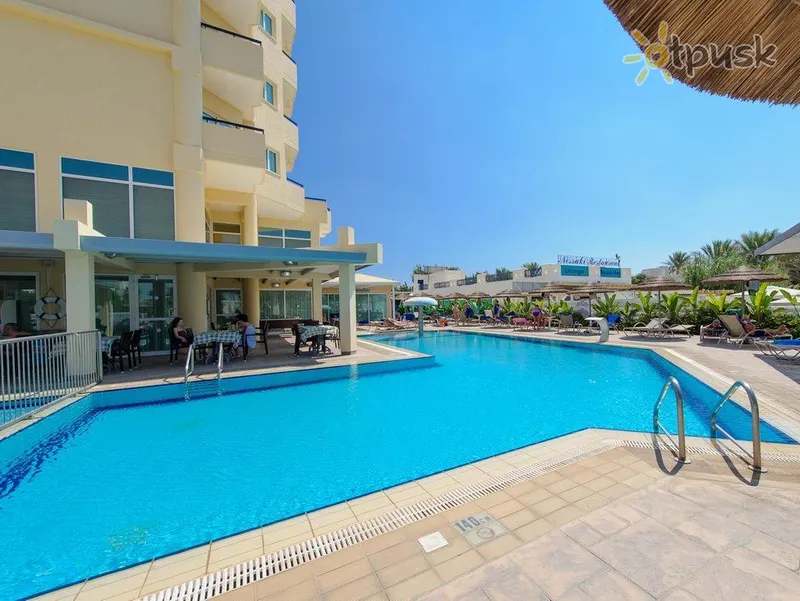 Фото отеля Tasia Maris Sands Beach Hotel 3* Айя Напа Кипр экстерьер и бассейны