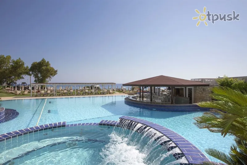 Фото отеля Capo Bay Hotel 4* Protaras Kipras išorė ir baseinai