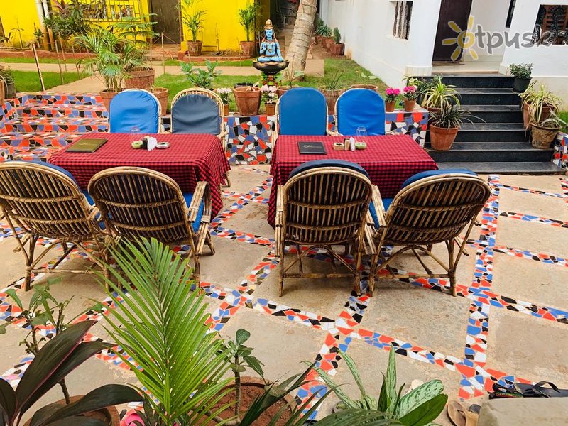 Фото отеля Savitri Guest House 1* Северный Гоа Индия бары и рестораны