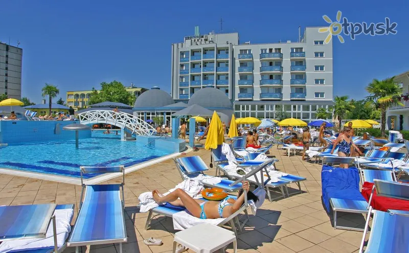 Фото отеля Silver Hotel 4* Hajdúszoboszlo Ungārija ārpuse un baseini