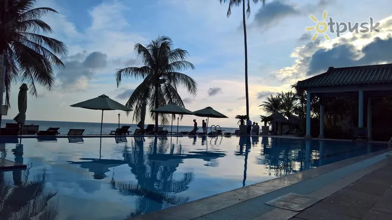 Фото отеля Dynasty Resort 3* Phan Thiet Vietnamas išorė ir baseinai