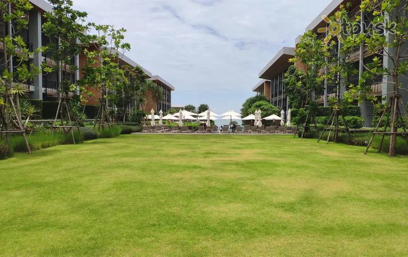 Фото отеля Renaissance Pattaya Resort & Spa 5* Паттайя Таїланд екстер'єр та басейни