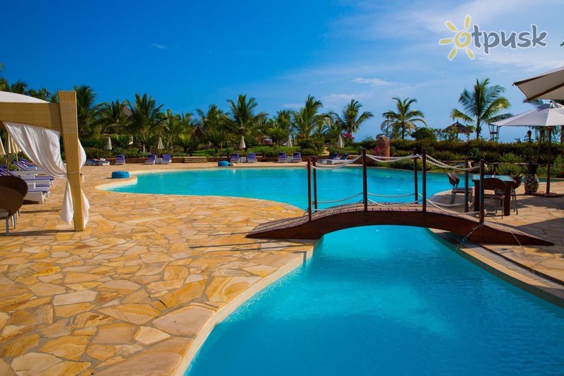 Фото отеля Fruit & Spice Wellness Resort 5* Кизимказі Танзанія екстер'єр та басейни