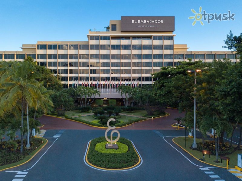 Фото отеля El Embajador a Royal Hideaway Hotel 5* Санто-Доминго Доминикана экстерьер и бассейны