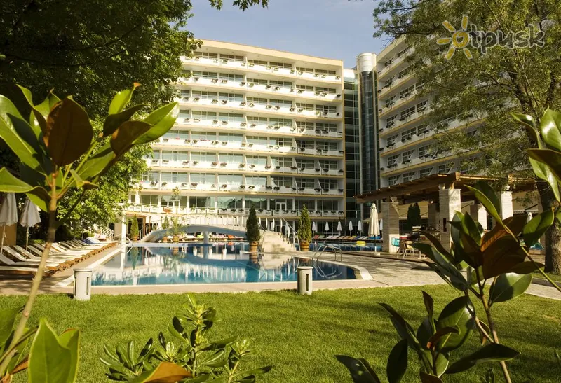 Фото отеля Grand Hotel Nirvana 4* Saulainā pludmale Bulgārija ārpuse un baseini