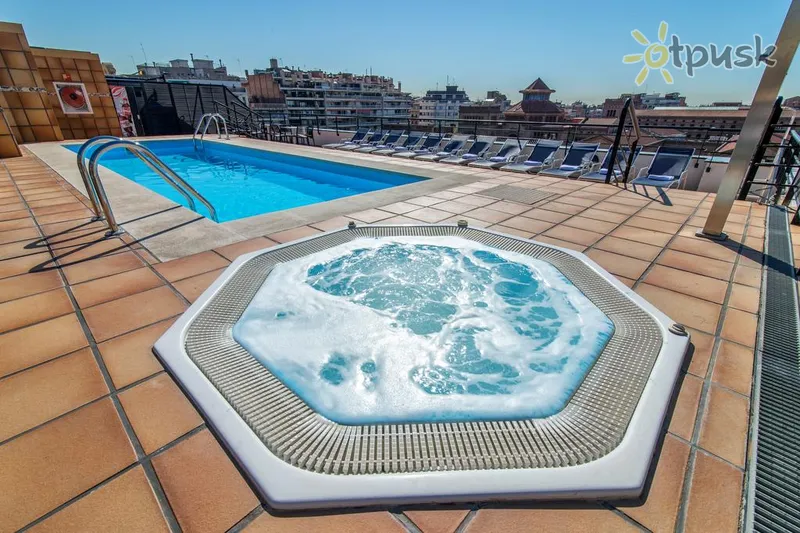 Фото отеля Sunotel Junior 2* Барселона Испания экстерьер и бассейны