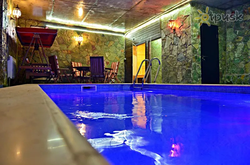 Фото отеля 2Floors Hotel 3* Тбилиси Грузия экстерьер и бассейны