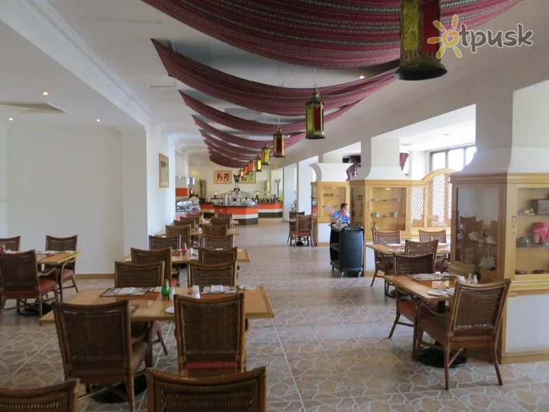 Фото отеля Golden Tulip Seeb 3* Muskatas Omanas barai ir restoranai