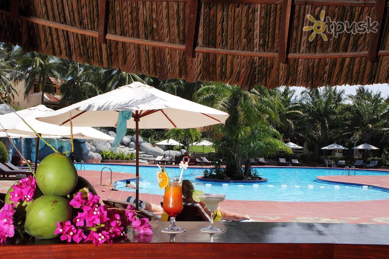 Фото отеля Phu Hai Resort 4* Фантьет Вьетнам экстерьер и бассейны