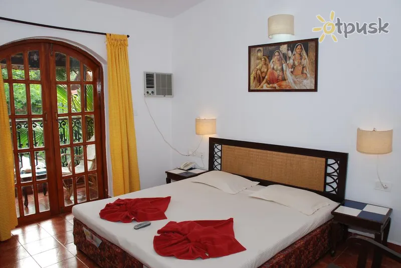Фото отеля Sea Breeze Resort Candolim 2* Šiaurės Goa Indija kambariai