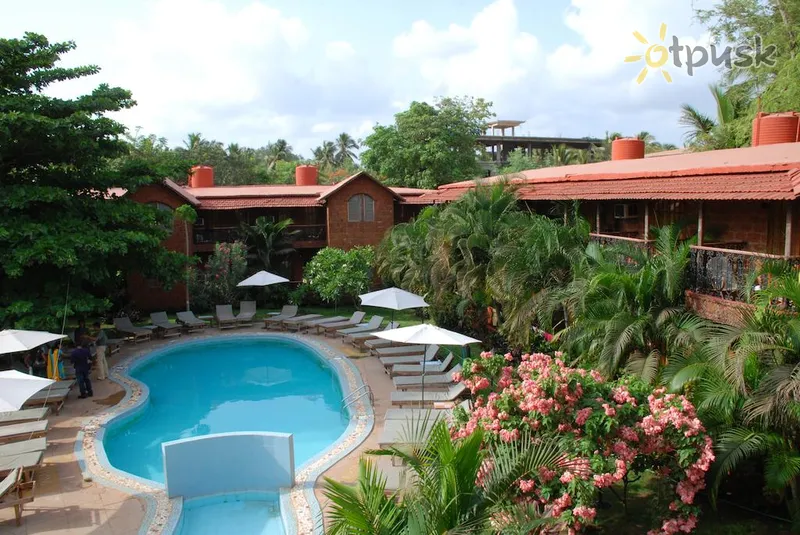 Фото отеля Sea Breeze Resort Candolim 2* Північний Гоа Індія екстер'єр та басейни