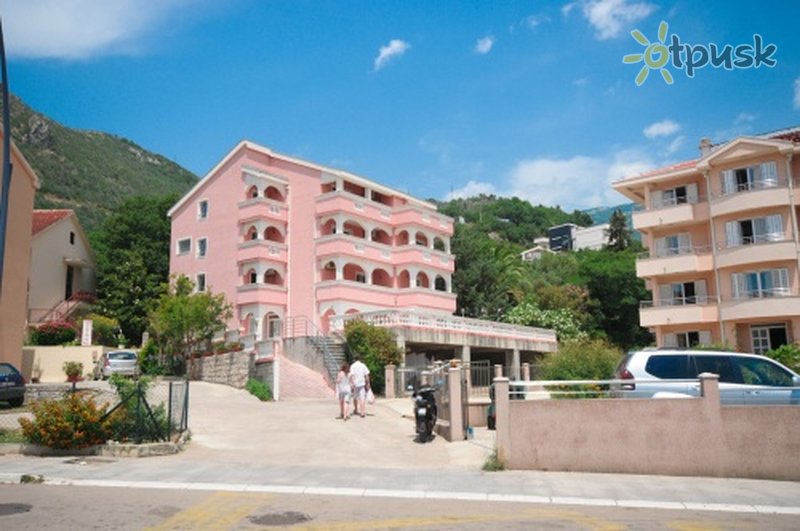 Фото отеля Tamara Villa 2* Бечичи Черногория экстерьер и бассейны