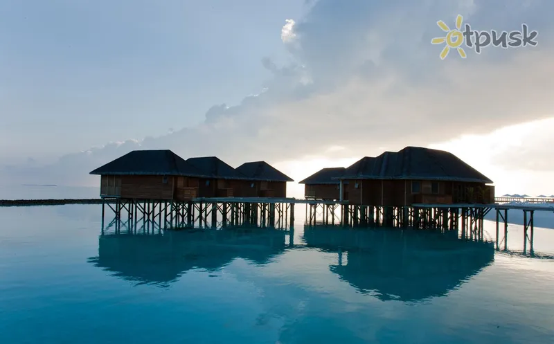 Фото отеля Vakarufalhi Island Resort 4* Ари (Алифу) Атолл Мальдивы экстерьер и бассейны