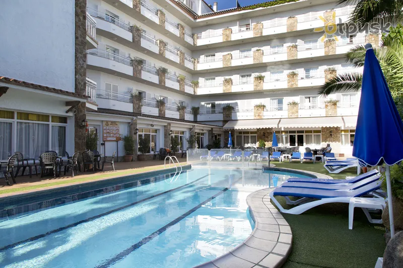 Фото отеля GHT Neptuno Hotel 3* Kosta Brava Ispanija išorė ir baseinai