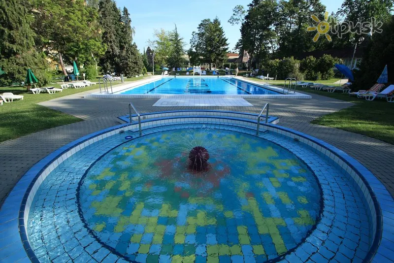 Фото отеля Hunguest Hotel Helios Anna 3* Хевіз Угорщина екстер'єр та басейни