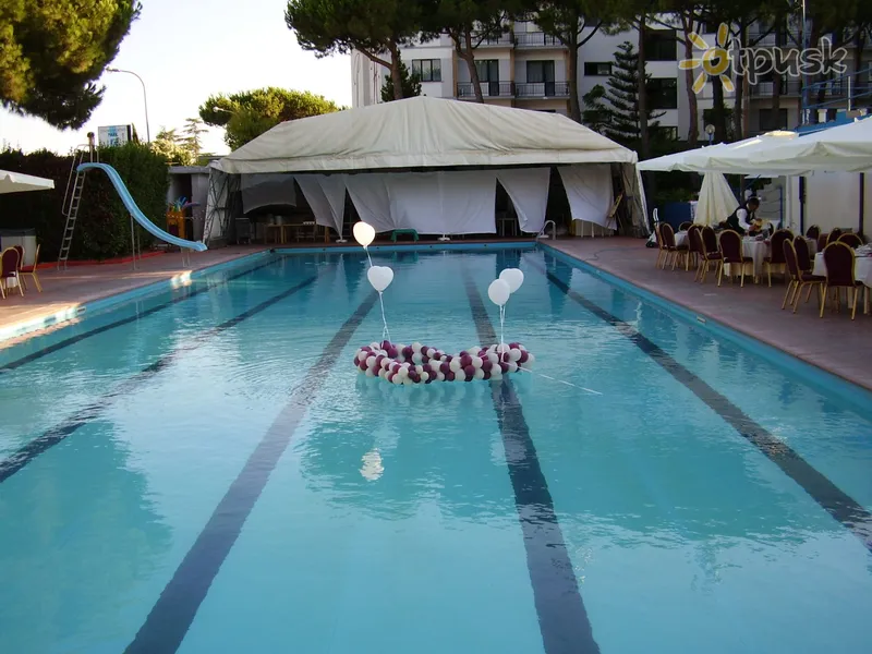 Фото отеля Park Hotel Latina 3* Лаціо Італія екстер'єр та басейни