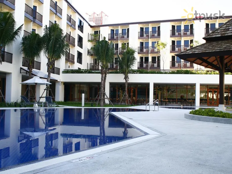 Фото отеля Ibis Phuket Kata 3* о. Пхукет Таїланд екстер'єр та басейни