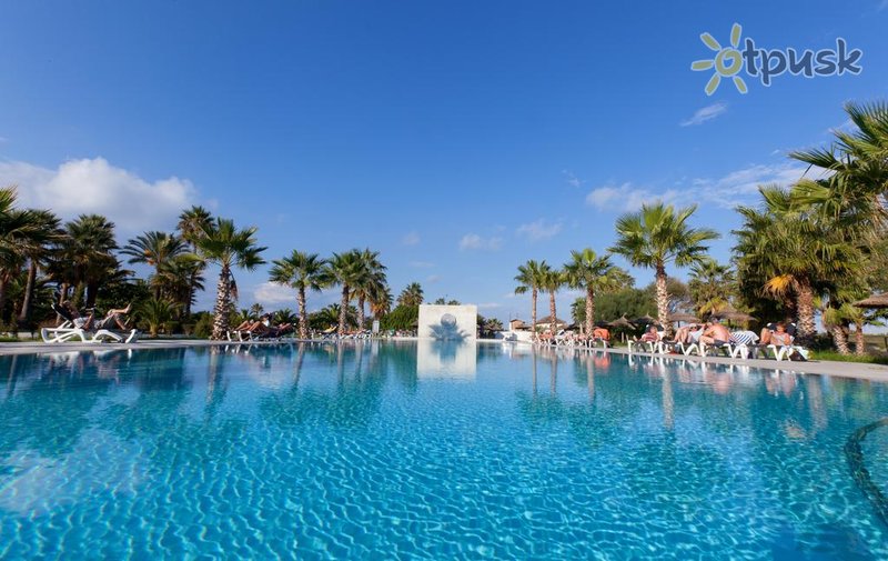Фото отеля Seabel Alhambra Beach Golf & Spa 4* Порт Эль Кантауи Тунис экстерьер и бассейны