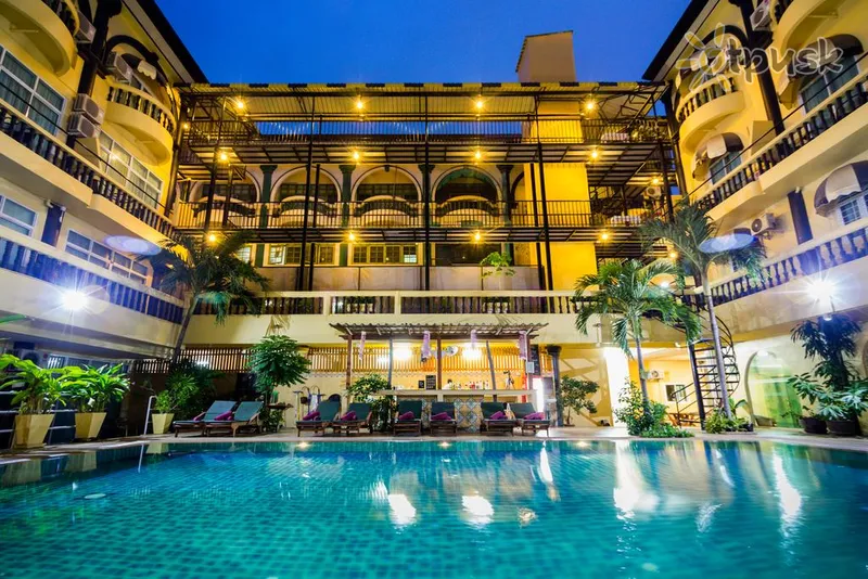 Фото отеля Zing Resort & Spa Hotel 3* Паттайя Таиланд экстерьер и бассейны