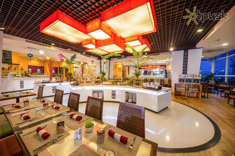 Фото отеля Novotel Nha Trang 4* Нячанг Вьетнам бары и рестораны