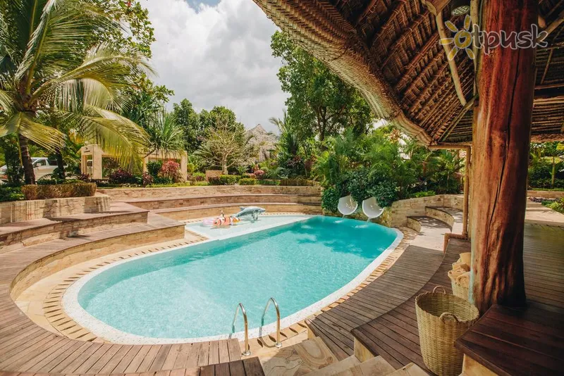 Фото отеля Tulia Zanzibar Unique Beach Resort 5* Понгве Танзанія екстер'єр та басейни