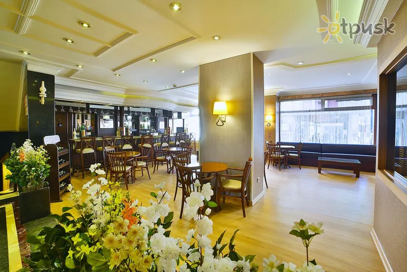 Фото отеля Grand Emin Hotel 3* Stambula Turcija bāri un restorāni