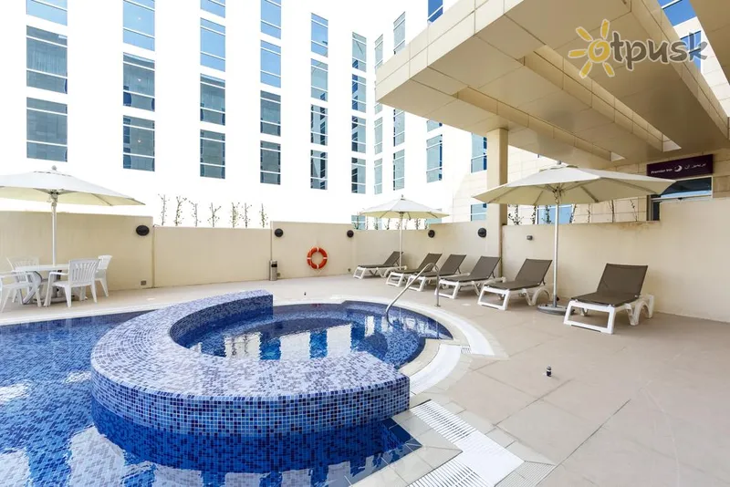 Фото отеля Premier Inn Doha Education City 3* Доха Катар экстерьер и бассейны