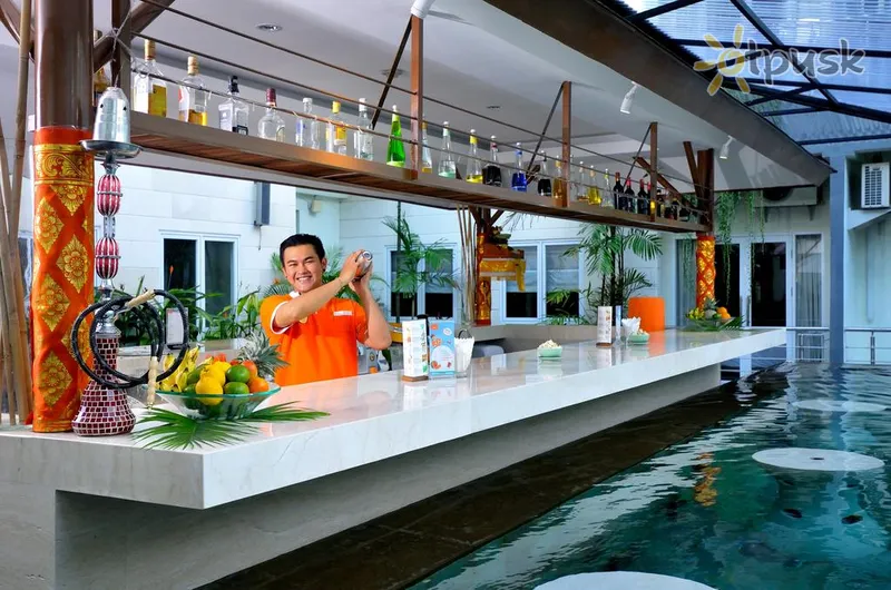 Фото отеля Harris Hotel & Residences Riverview 4* Kuta (Bali) Indonēzija bāri un restorāni