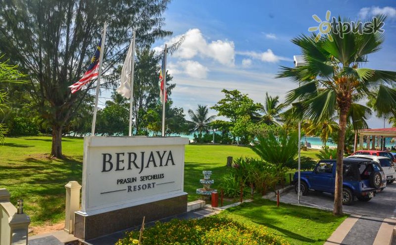 Фото отеля Berjaya Praslin Resort 3* о. Праслин Сейшельские о-ва экстерьер и бассейны