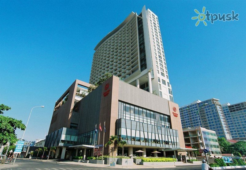 Фото отеля Sheraton Nha Trang Hotel & Spa 5* Нячанг Вьетнам экстерьер и бассейны