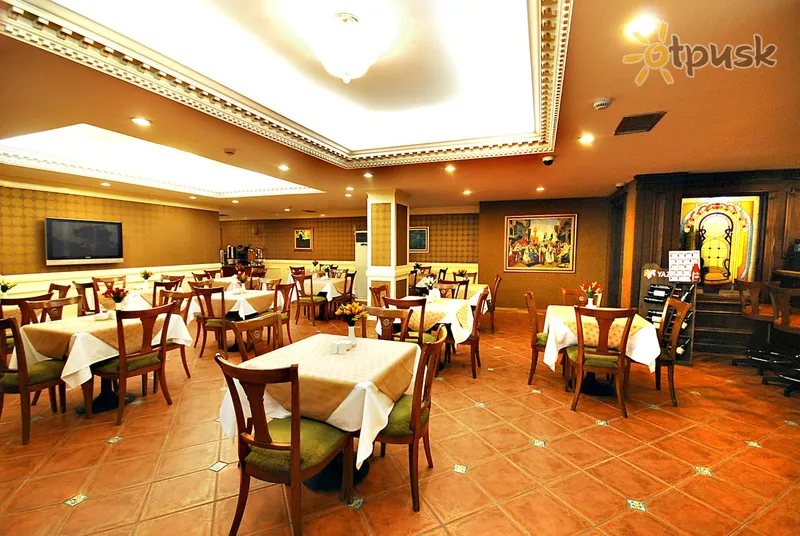 Фото отеля Golden Crown Hotel 3* Stambula Turcija bāri un restorāni