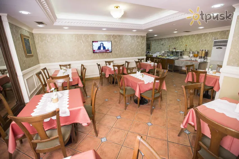 Фото отеля Golden Crown Hotel 3* Stambula Turcija bāri un restorāni