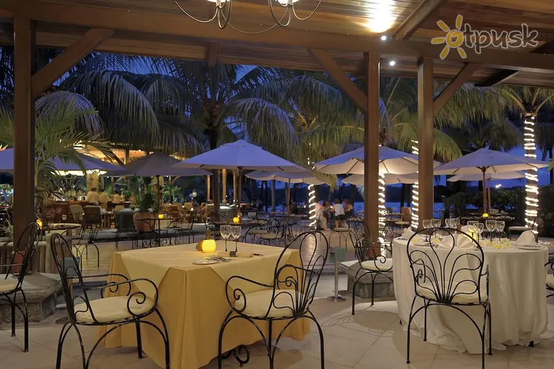 Фото отеля Shandrani Beachcomber Resort & Spa 5* о. Маврикій Маврикій бари та ресторани